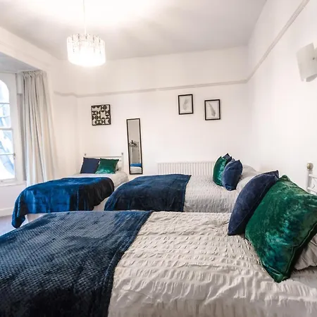 Apartman October Disc - Long - Contractors *